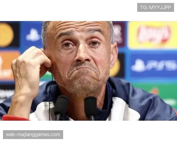 巴黎圣日耳曼官方否认关于主帅恩里克赛季末离任的传闻